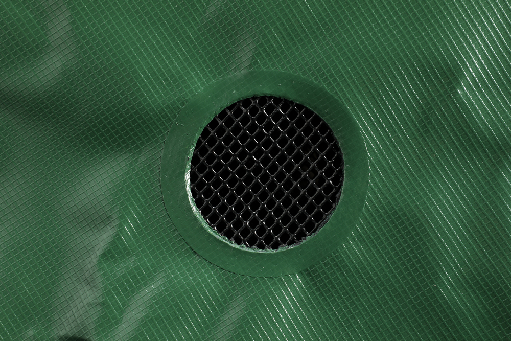 filter on the top cap